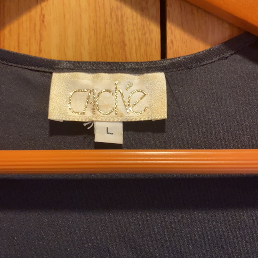 Cache dress - Picture 2 of 5